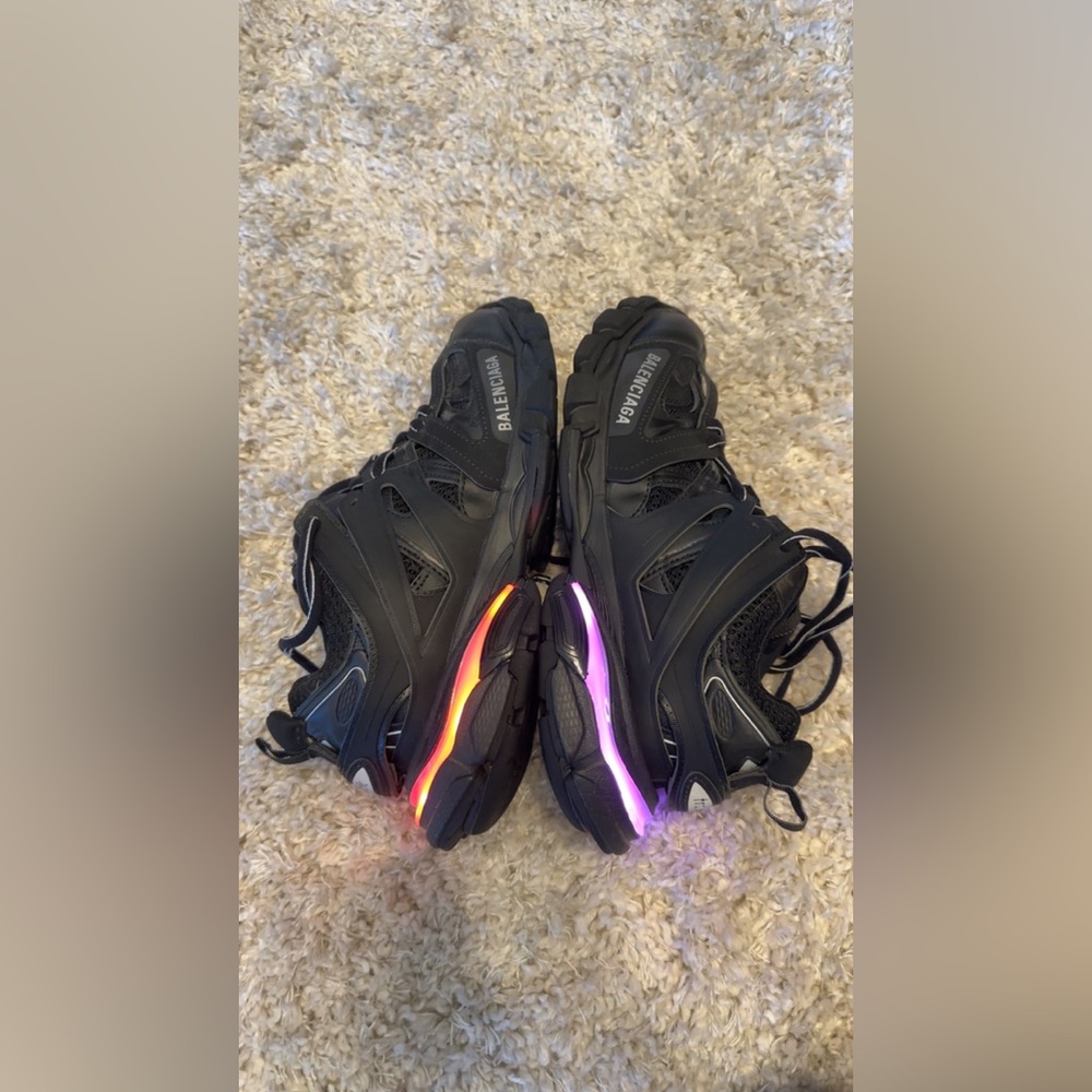 Balenciaga tracks LEDs - Picture 5 of 7